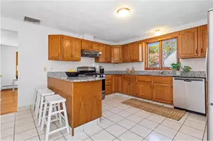 61 Argonne St, Johnston, RI 02919 - Photo 11