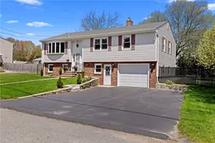 61 Argonne St, Johnston, RI 02919 - Photo 3