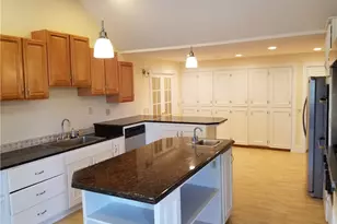16 Clearview Ave, Portsmouth, RI 02871 - Photo 3