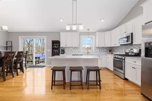 61 Garden St, Cumberland, RI 02864 - Photo 9