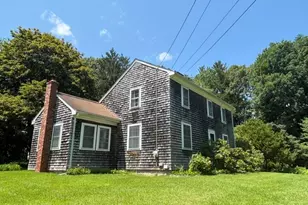 21 Smith St, Bristol, RI 02809 - Photo 3