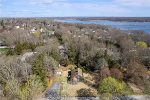 21 Smith St, Bristol, RI 02809 - Photo 3