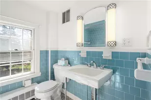 21 Smith St, Bristol, RI 02809 - Photo 21