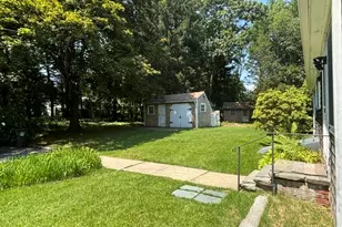 21 Smith St, Bristol, RI 02809 - Photo 29