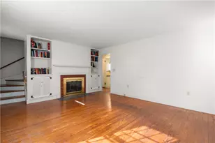 21 Smith St, Bristol, RI 02809 - Photo 13