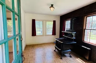 21 Smith St, Bristol, RI 02809 - Photo 7