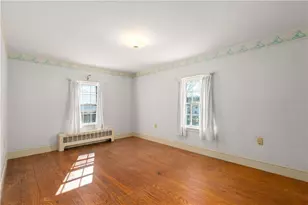 21 Smith St, Bristol, RI 02809 - Photo 17