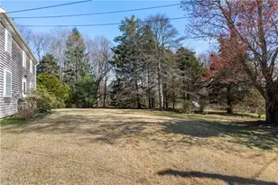 21 Smith St, Bristol, RI 02809 - Photo 25