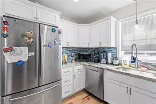 47 Mendon St, Providence, RI 02904 - Photo 11