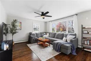 25 Overhill Rd, Warren, RI 02885 - Photo 13