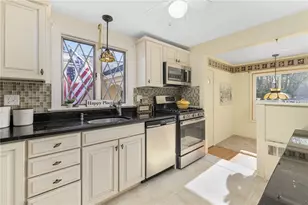 98 Homewood Ave, North Providence, RI 02911 - Photo 15