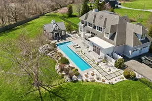 99 Meadowlark Ln, Portsmouth, RI 02871 - Photo 5