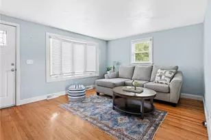 198 Asylum Rd, Warwick, RI 02886 - Photo 5
