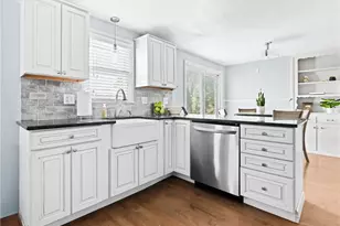 198 Asylum Rd, Warwick, RI 02886 - Photo 13