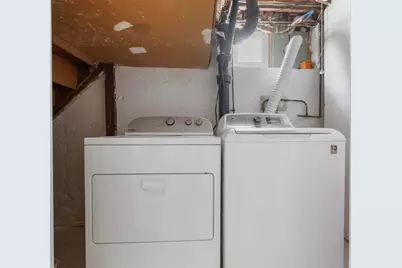 685 Pontiac Avenue, Cranston, RI 02910 - Photo 35