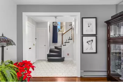 685 Pontiac Avenue, Cranston, RI 02910 - Photo 5
