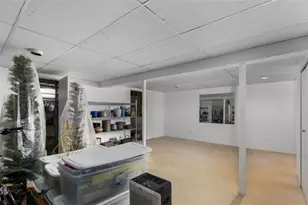 685 Pontiac Ave, Cranston, RI 02910 - Photo 39