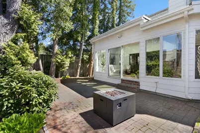 685 Pontiac Avenue, Cranston, RI 02910 - Photo 43