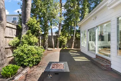 685 Pontiac Avenue, Cranston, RI 02910 - Photo 39
