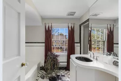 685 Pontiac Avenue, Cranston, RI 02910 - Photo 31