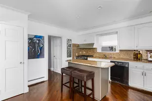 685 Pontiac Ave, Cranston, RI 02910 - Photo 21