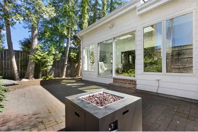 685 Pontiac Avenue, Cranston, RI 02910 - Photo 41