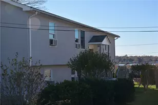 8 Seascape Ave, Middletown, RI 02842 - Photo 9