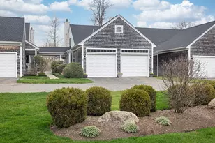 42 Ferry Landing Cir, Portsmouth, RI 02871 - Photo 3