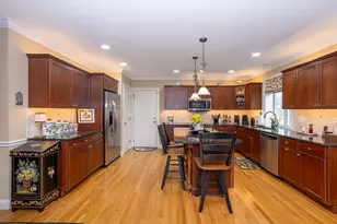 42 Ferry Landing Cir, Portsmouth, RI 02871 - Photo 7