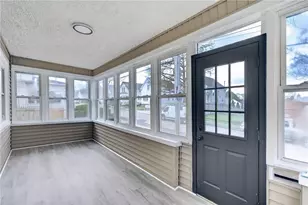 58 Burgess Ave, East Providence, RI 02914 - Photo 17
