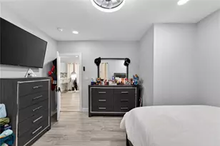 25 Tripoli St, Cranston, RI 02909 - Photo 15