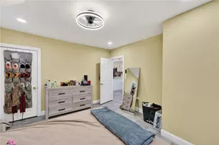 25 Tripoli St, Cranston, RI 02909 - Photo 21