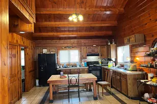 11 Lilac Ave, Woonsocket, RI 02895 - Photo 9