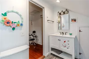 18 Bow St, Cranston, RI 02905 - Photo 19