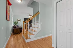 54 Carpenter St, Warwick, RI 02886 - Photo 3