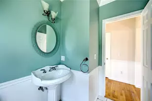 8 Bay Ave, Barrington, RI 02806 - Photo 25