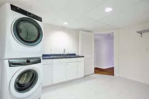 8 Bay Ave, Barrington, RI 02806 - Photo 35