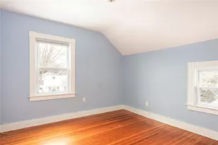 5 Cummings Rd, Newport, RI 02840 - Photo 17