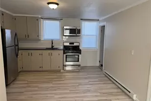 33 St Elizabeth St, Bristol, RI 02809 - Photo 7