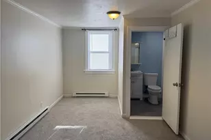 33 St Elizabeth St, Bristol, RI 02809 - Photo 9