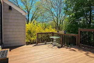 111 Wannamoisett Rd, East Providence, RI 02914 - Photo 25