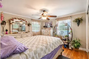 111 Wannamoisett Rd, East Providence, RI 02914 - Photo 19