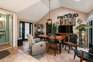 111 Wannamoisett Rd, East Providence, RI 02914 - Photo 7
