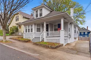 102 Overhill Rd, Providence, RI 02906 - Photo 39
