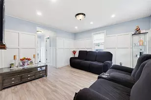 196 Simmonsville Ave, Johnston, RI 02919 - Photo 7