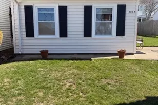 280 Bonnet Point Rd, Narragansett, RI 02882 - Photo 1