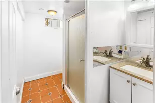 651 Pleasant Valley Pkwy, Providence, RI 02908 - Photo 39