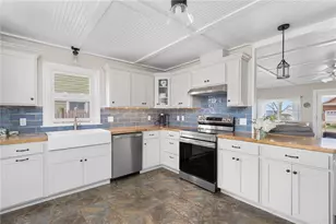 214 Charlotte Dr, Warwick, RI 02818 - Photo 5