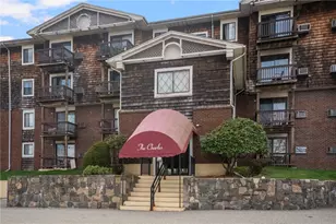 1190 Charles St, North Providence, RI 02904 - Photo 17