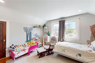 139 Grace St, Cranston, RI 02910 - Photo 27